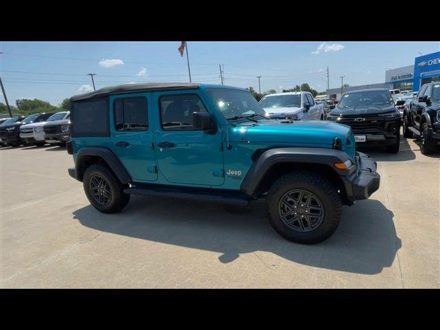 Used 2019 Jeep Wrangler Unlimited Sport with VIN 1C4HJXDN2KW621853 for sale in Centralia, MO