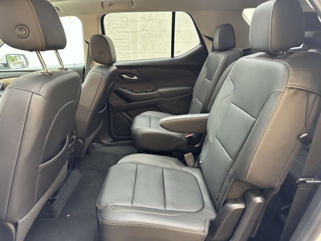 2021 Chevrolet Traverse Vehicle Photo in DOUGLASTON, NY 11362-1062