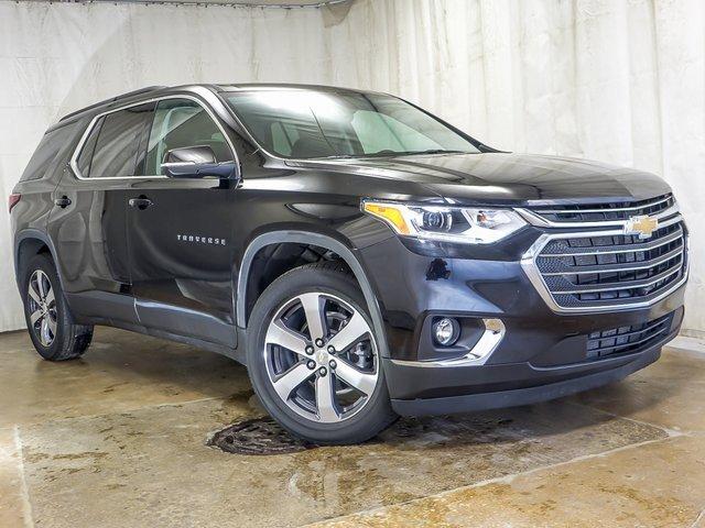 Used 2021 Chevrolet Traverse 3LT with VIN 1GNEVHKW9MJ235737 for sale in Hodgkins, IL