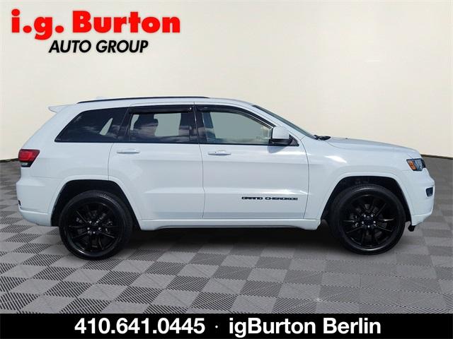 2017 Jeep Grand Cherokee Vehicle Photo in BERLIN, MD 21811-1121