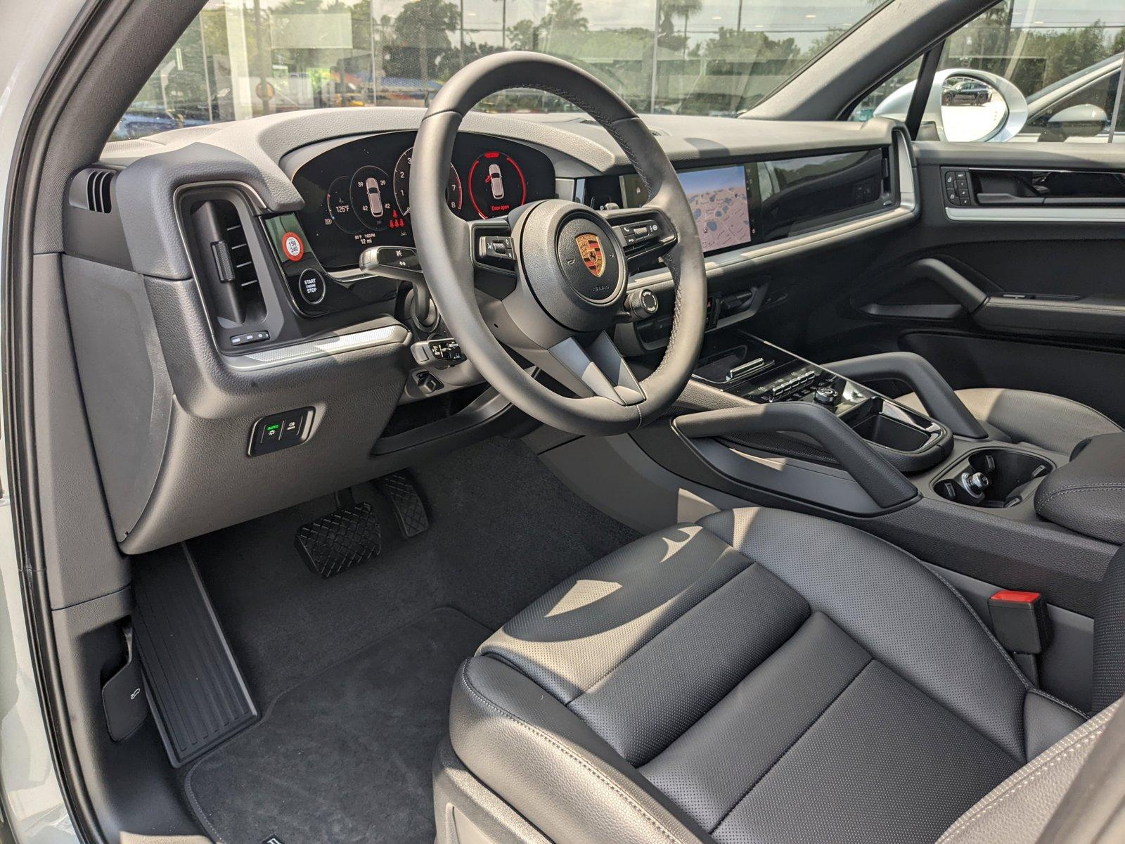 2024 Porsche Cayenne Vehicle Photo in Maitland, FL 32751