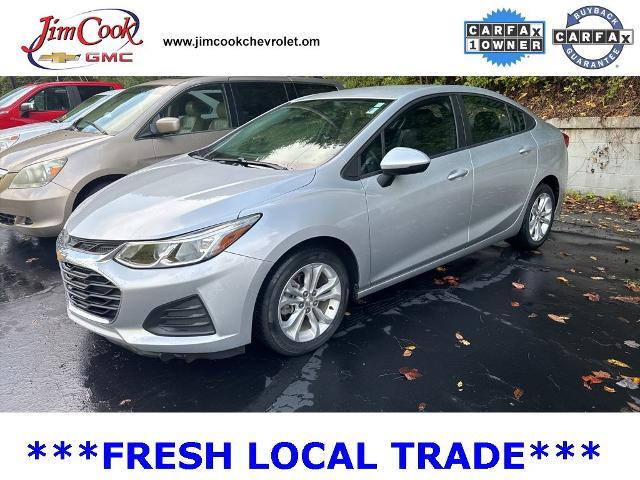 2019 Chevrolet Cruze Vehicle Photo in MARION, NC 28752-6372