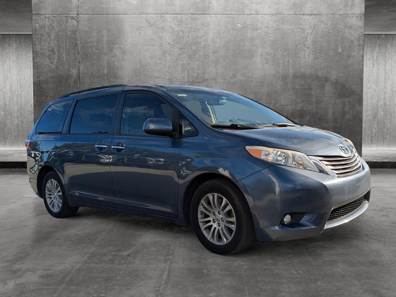 2017 Toyota Sienna Vehicle Photo in Winter Park, FL 32792