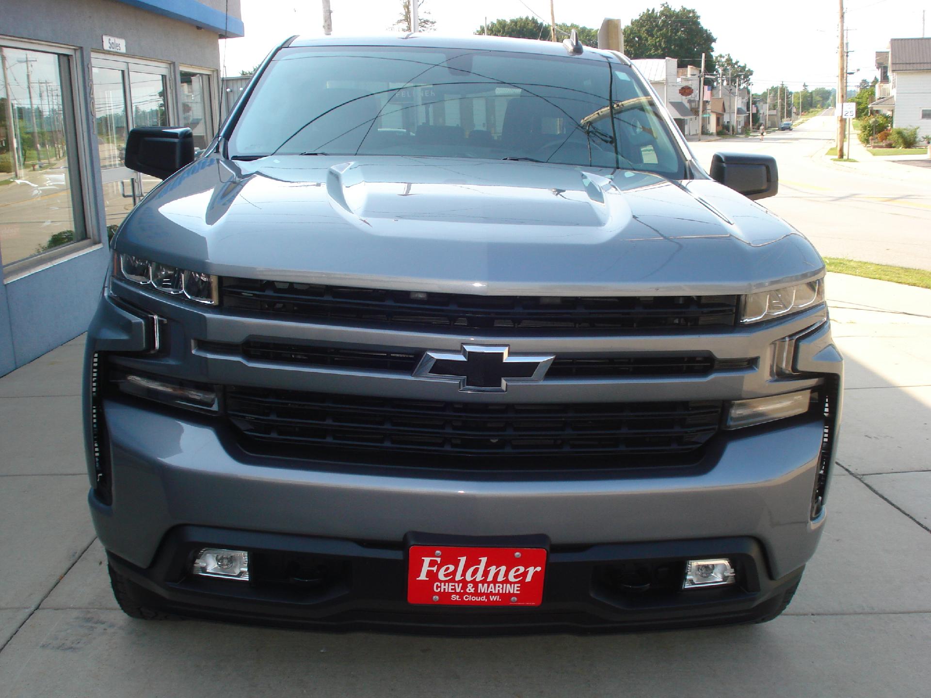 Used 2021 Chevrolet Silverado 1500 RST with VIN 1GCUYEED6MZ437392 for sale in Saint Cloud, WI