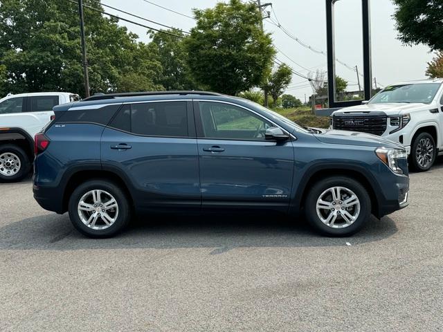 2024 GMC Terrain Vehicle Photo in LOWELL, MA 01852-4336