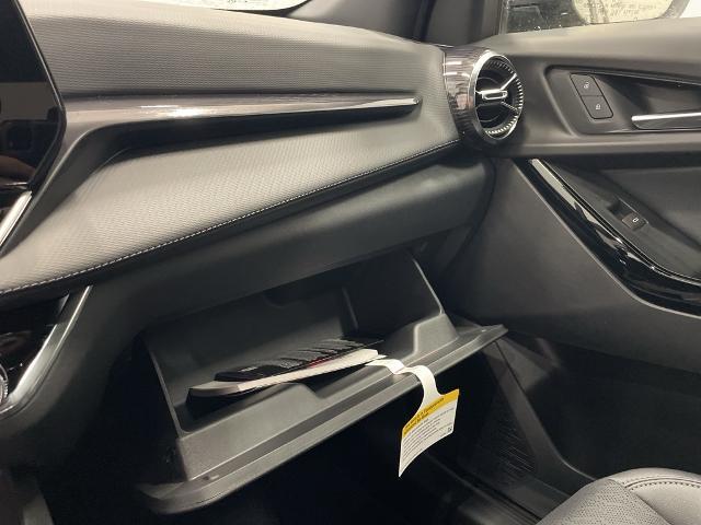 2025 Chevrolet Equinox Vehicle Photo in ROGERS, MN 55374-9422