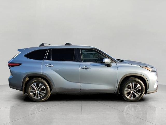 2022 Toyota Highlander Vehicle Photo in MADISON, WI 53713-3220