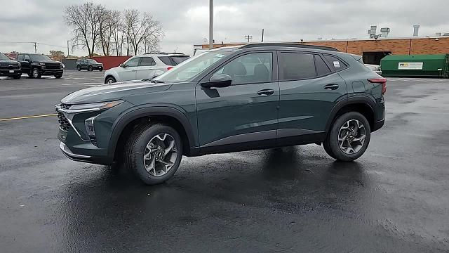 2025 Chevrolet Trax Vehicle Photo in JOLIET, IL 60435-8135