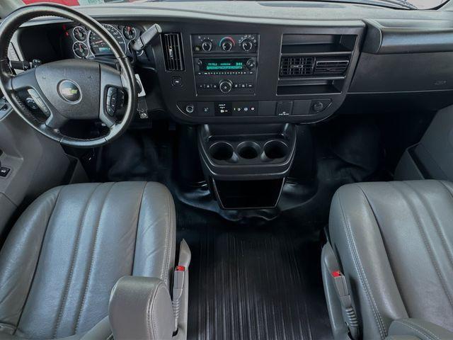 2023 Chevrolet Express Cargo Van Vehicle Photo in RIVERSIDE, CA 92504-4106