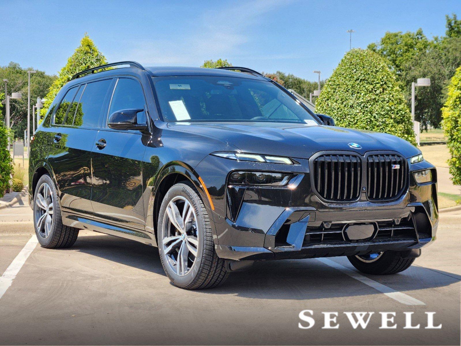 2025 BMW X7 M60i Vehicle Photo in PLANO, TX 75024