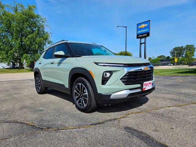 2025 Chevrolet Trailblazer Vehicle Photo in TWO RIVERS, WI 54241-1823