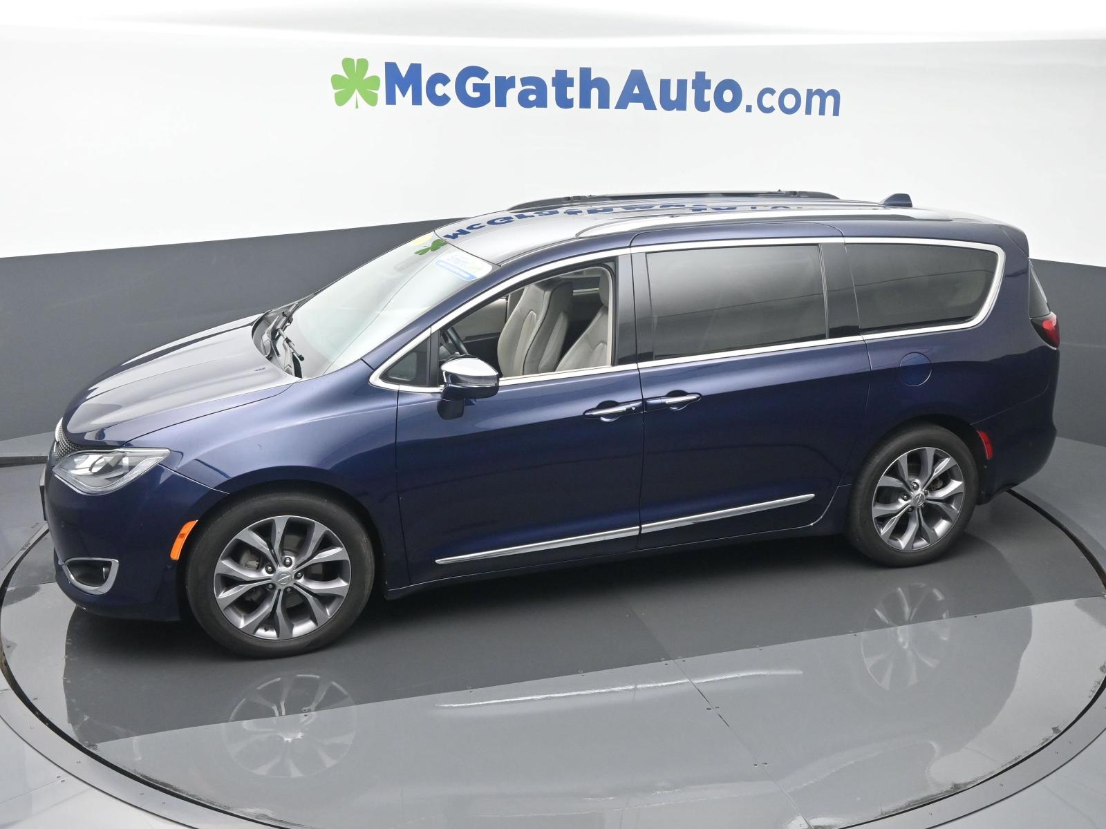 2018 Chrysler Pacifica Vehicle Photo in Cedar Rapids, IA 52402