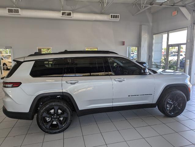 2024 Jeep Grand Cherokee L Vehicle Photo in Oshkosh, WI 54901