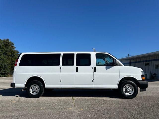 2023 Chevrolet Express Passenger Vehicle Photo in TUPELO, MS 38801-6508