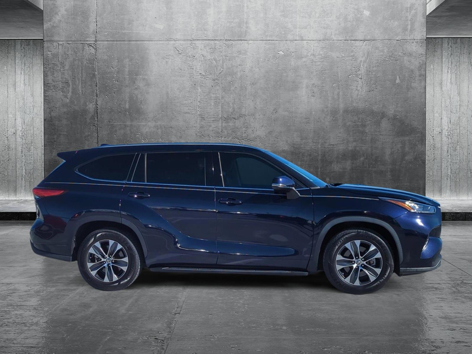 2020 Toyota Highlander Vehicle Photo in Ft. Myers, FL 33907