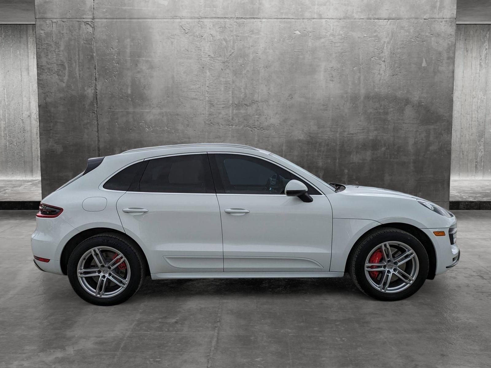 2015 Porsche Macan Vehicle Photo in Spokane Valley, WA 99212