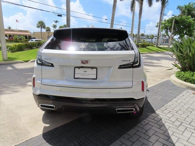 2024 Cadillac XT4 Vehicle Photo in DELRAY BEACH, FL 33483-3294