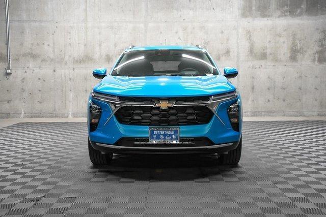 2025 Chevrolet Trax Vehicle Photo in EVERETT, WA 98203-5662