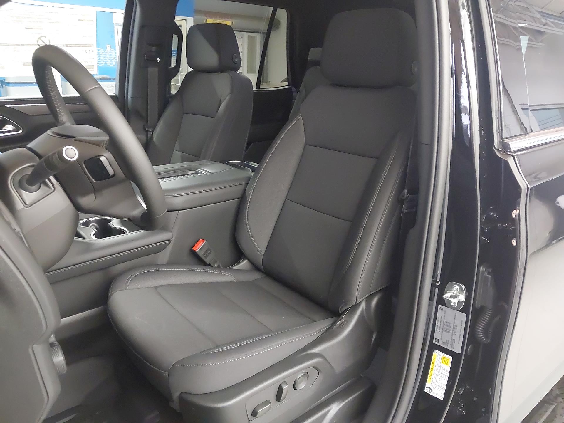 2024 Chevrolet Tahoe Vehicle Photo in WENTZVILLE, MO 63385-1017