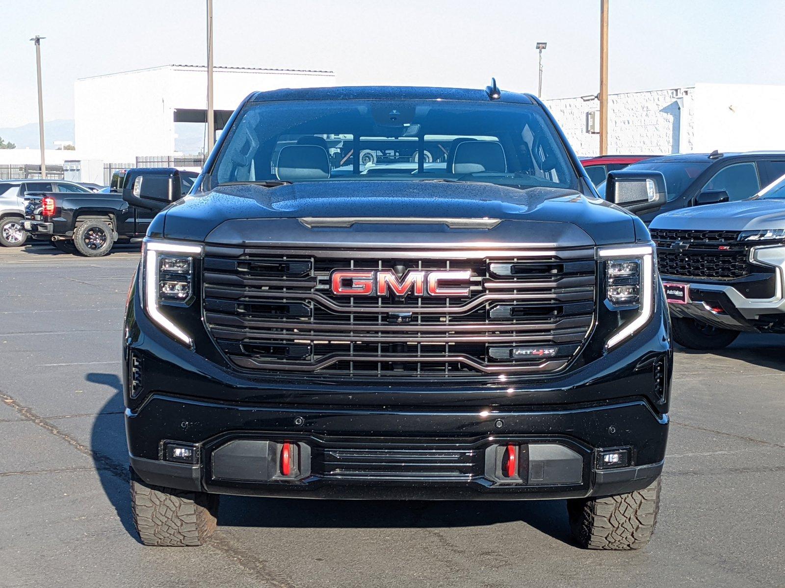 2023 GMC Sierra 1500 Vehicle Photo in VALENCIA, CA 91355-1705