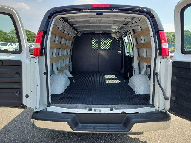 2022 GMC Savana Cargo 2500 Vehicle Photo in DANBURY, CT 06810-5034