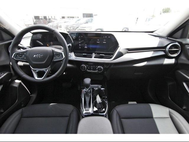 2025 Chevrolet Trax Vehicle Photo in ROSENBERG, TX 77471-5675