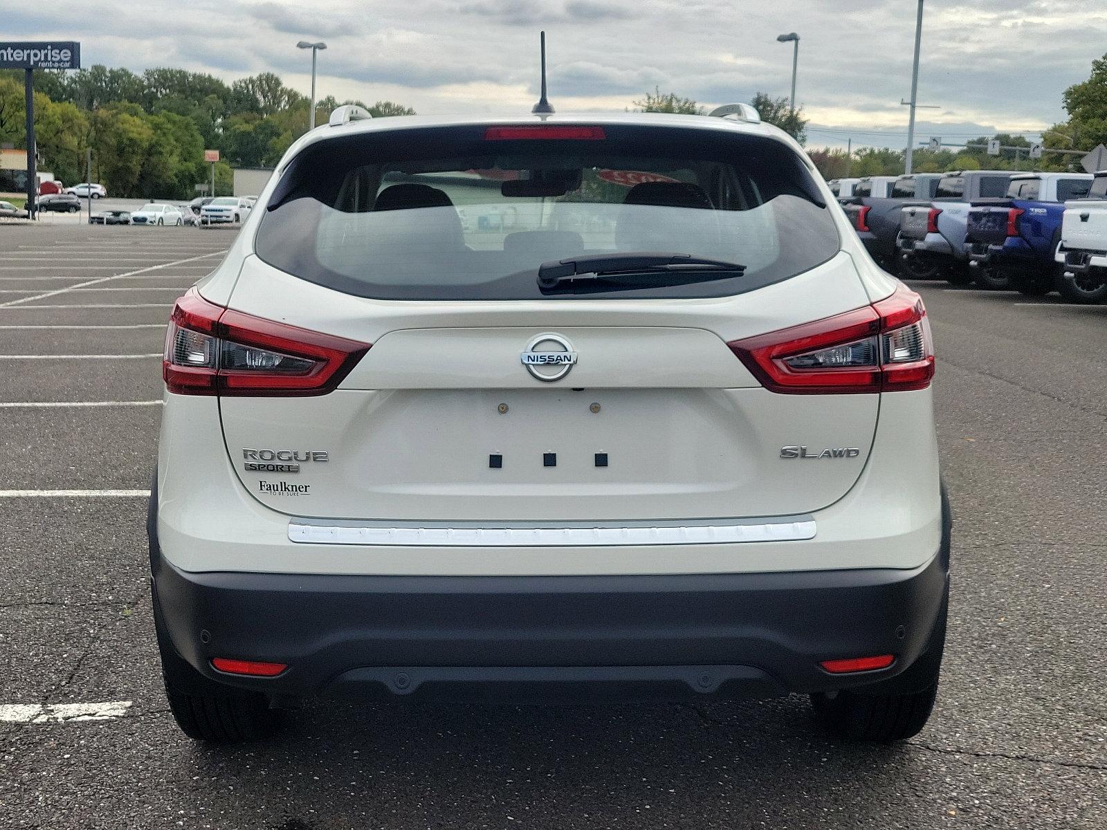 2022 Nissan Rogue Sport Vehicle Photo in Trevose, PA 19053