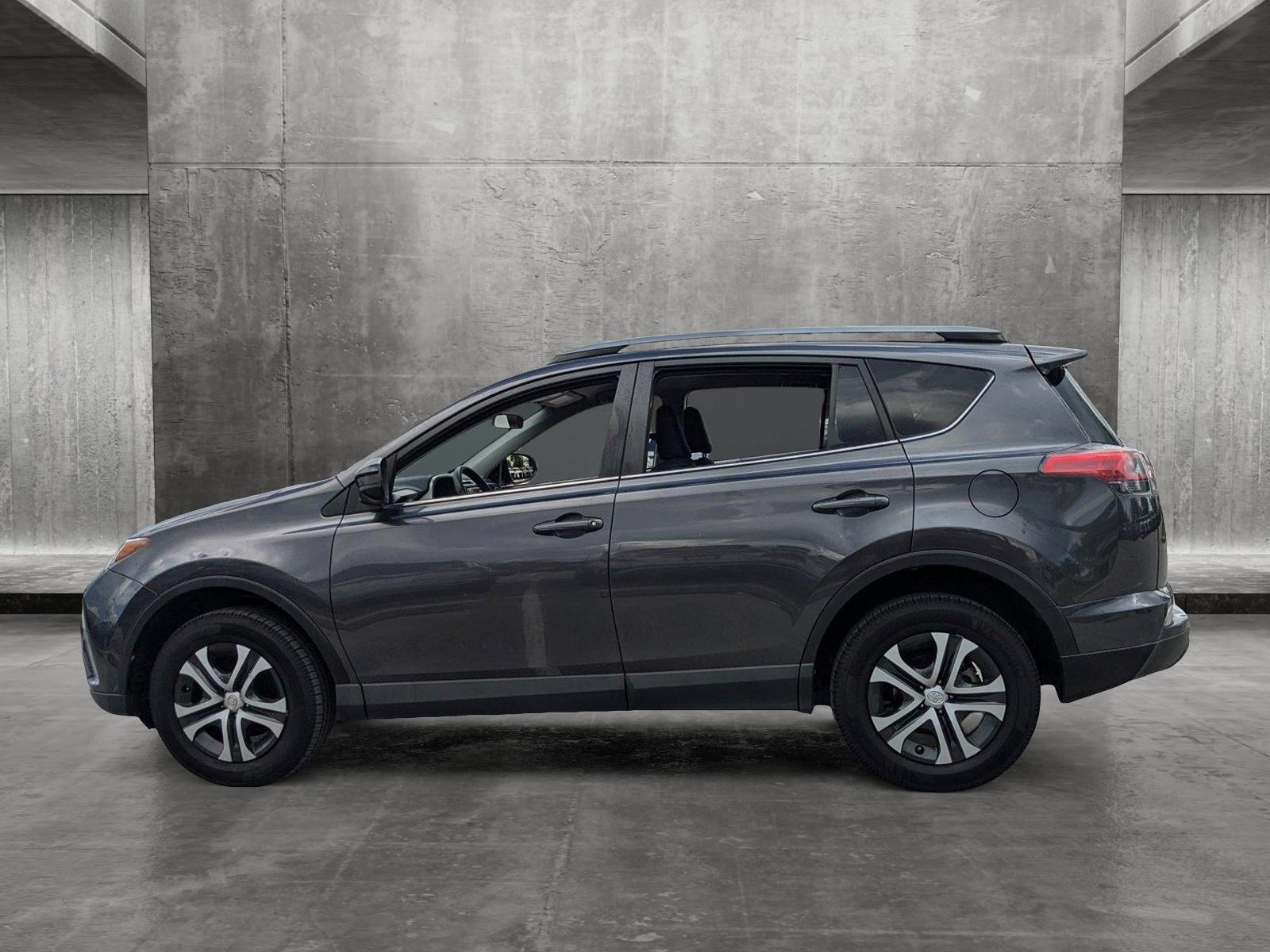 2018 Toyota RAV4 Vehicle Photo in Panama City, FL 32401