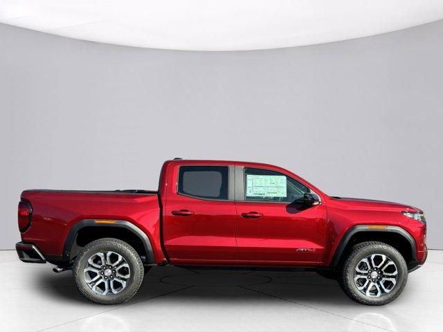 2024 GMC Canyon Vehicle Photo in LEOMINSTER, MA 01453-2952