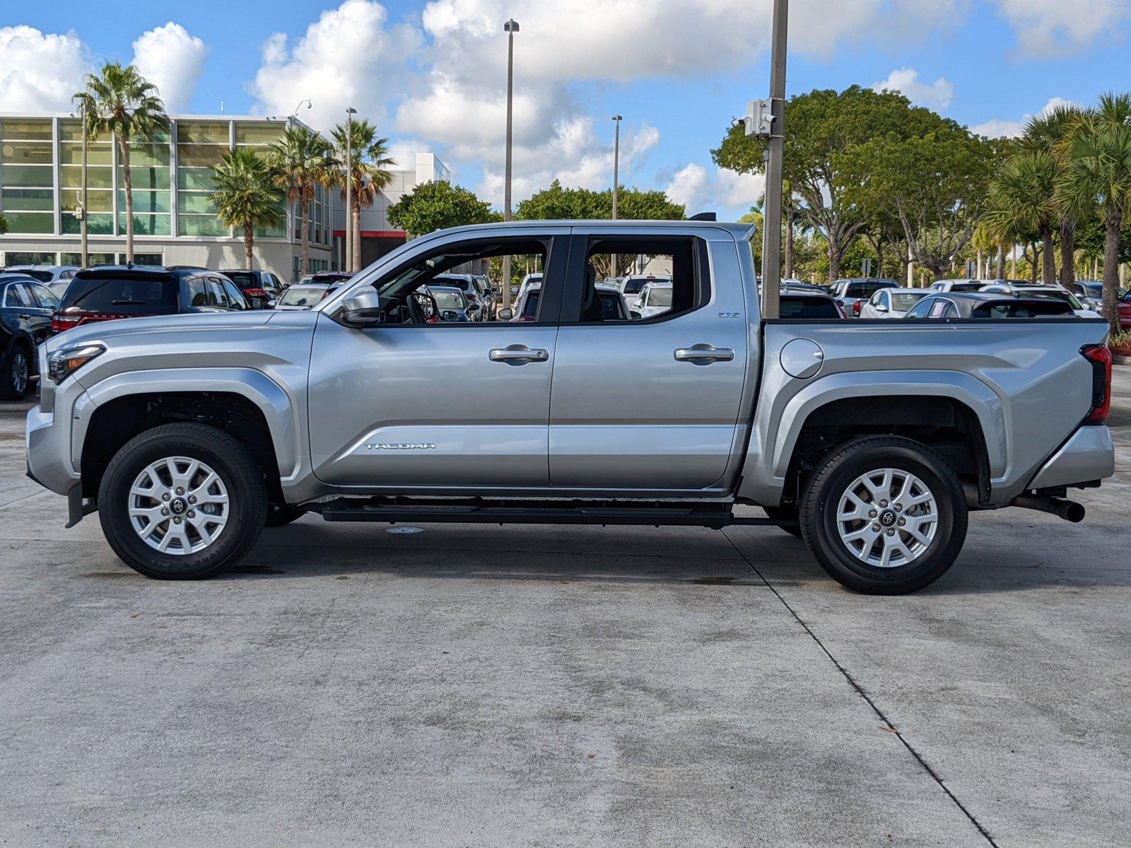 2024 Toyota Tacoma 4WD Vehicle Photo in Davie, FL 33331