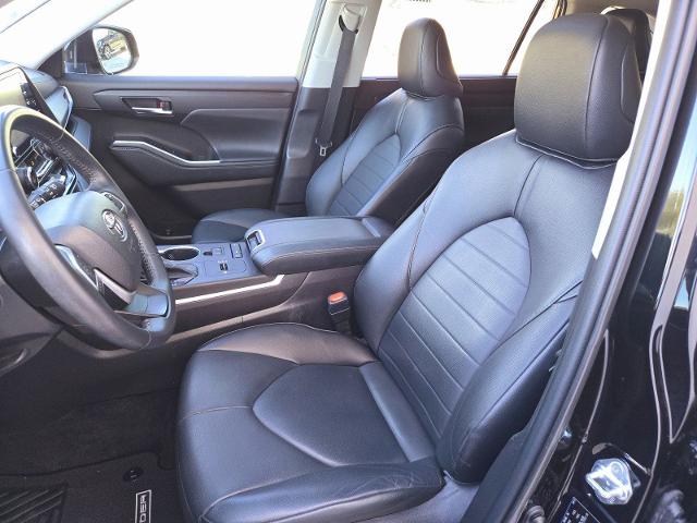 2022 Toyota Highlander Vehicle Photo in WEATHERFORD, TX 76087