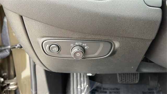 2024 Chevrolet Equinox Vehicle Photo in RIVERSIDE, CA 92504-4106