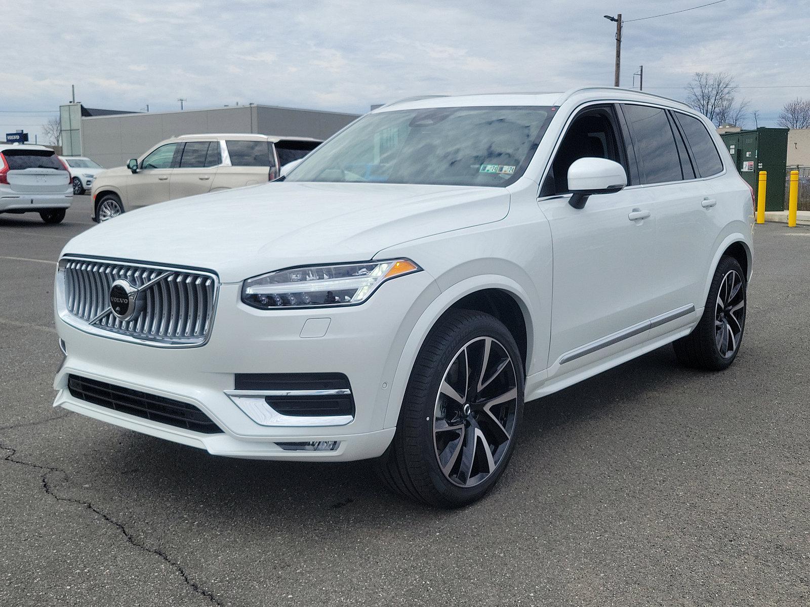 2023 Volvo XC90 Vehicle Photo in Trevose, PA 19053