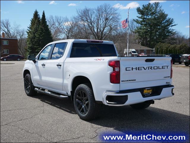 2024 Chevrolet Silverado 1500 Vehicle Photo in MAPLEWOOD, MN 55119-4794