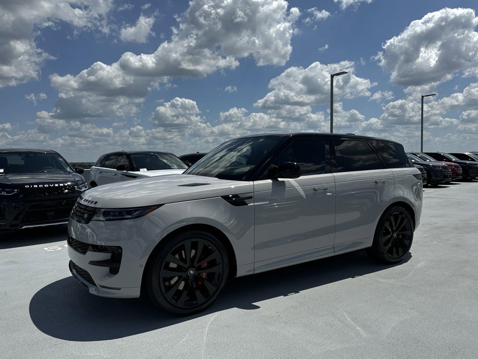 2024 Range Rover Sport Vehicle Photo in AUSTIN, TX 78717