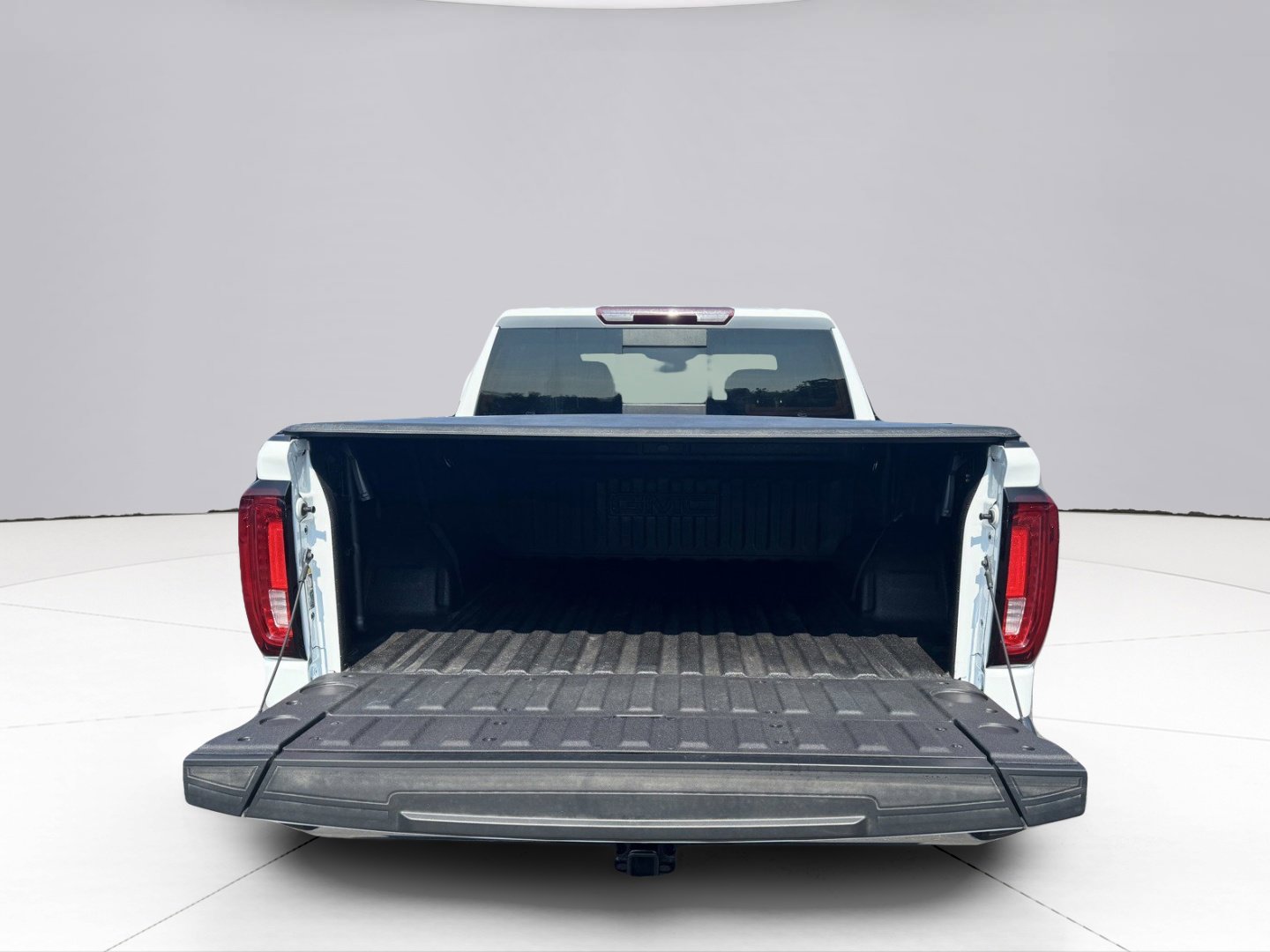 2023 GMC Sierra 1500 Vehicle Photo in LEOMINSTER, MA 01453-2952