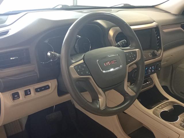 2022 GMC Acadia Vehicle Photo in RED SPRINGS, NC 28377-1640