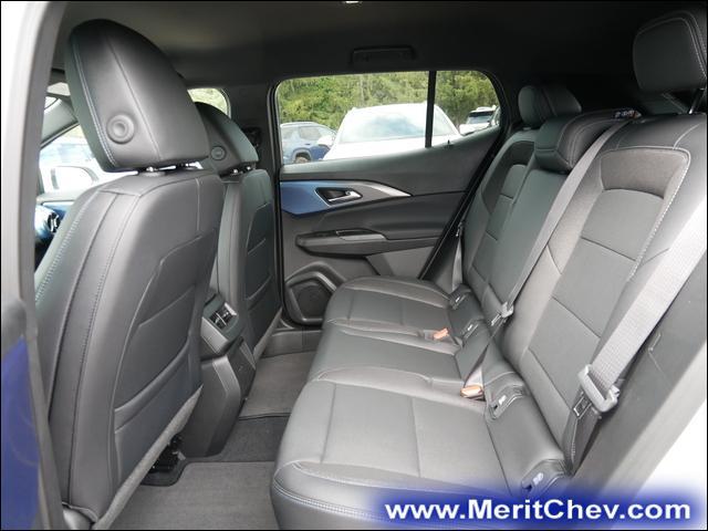 2024 Chevrolet Equinox EV Vehicle Photo in MAPLEWOOD, MN 55119-4794