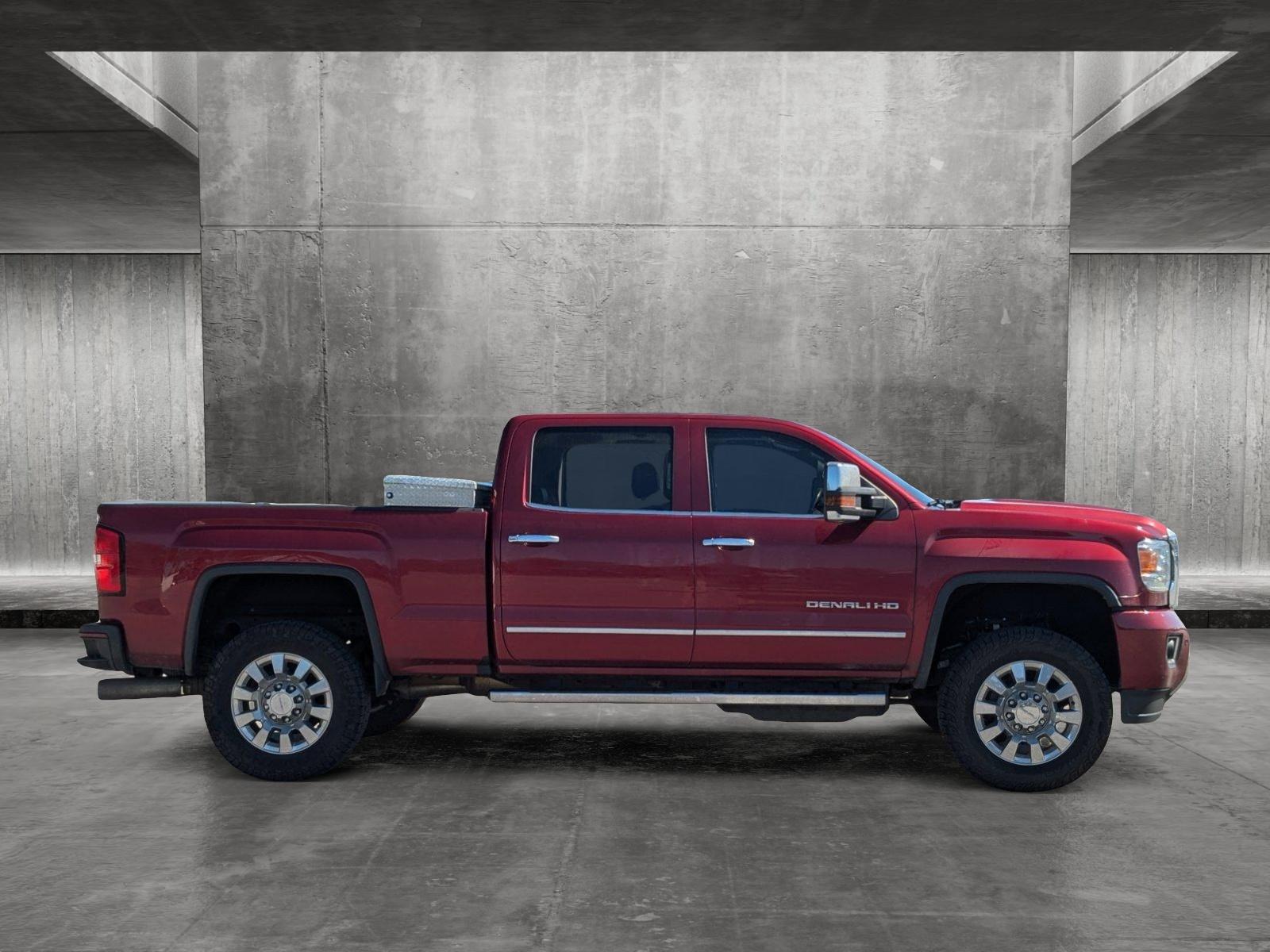 2019 GMC Sierra 2500 HD Vehicle Photo in St. Petersburg, FL 33713