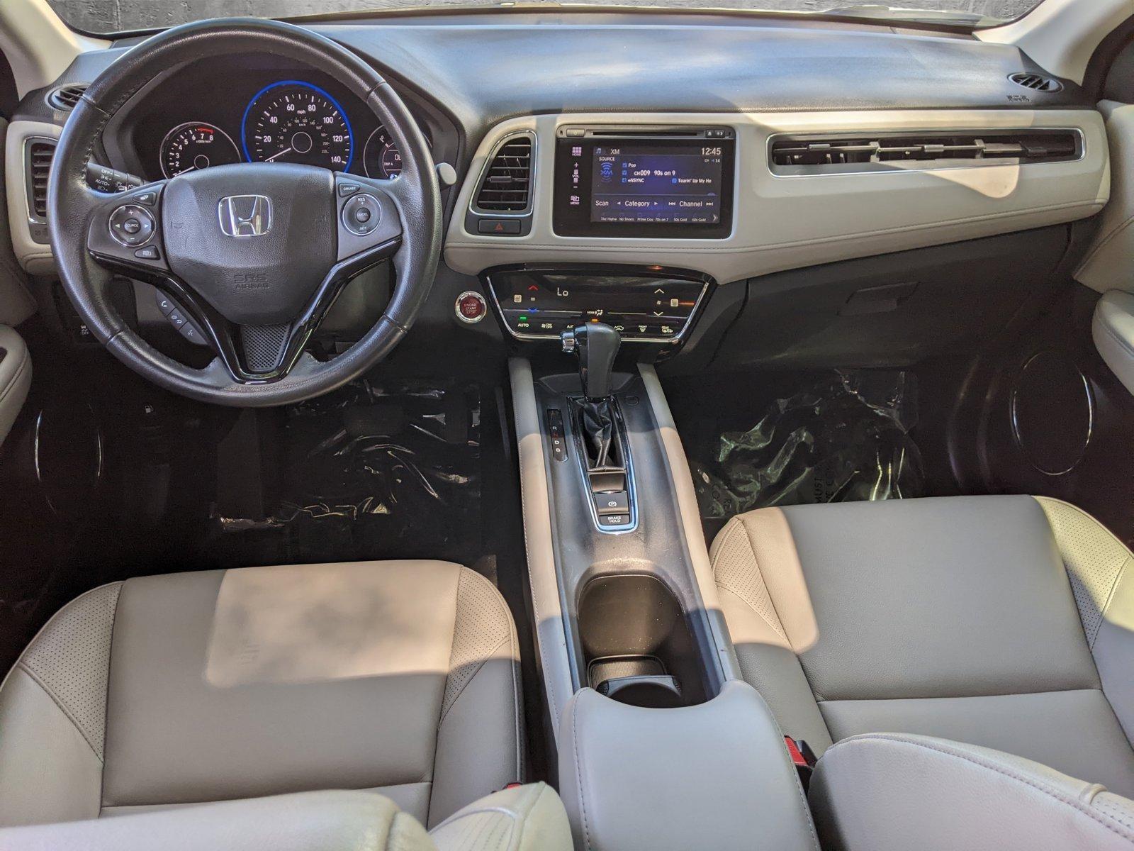 2017 Honda HR-V Vehicle Photo in PEMBROKE PINES, FL 33024-6534