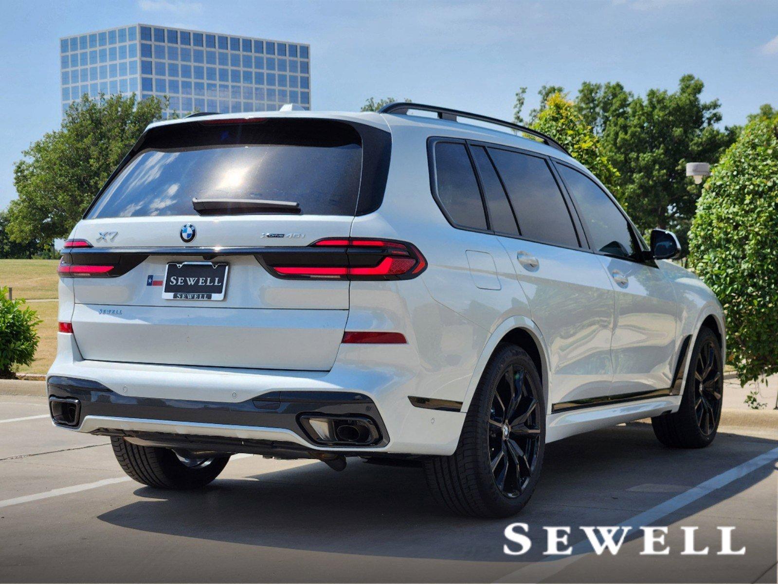 2025 BMW X7 xDrive40i Vehicle Photo in PLANO, TX 75024