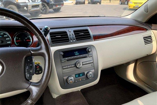 2010 Buick Lucerne Vehicle Photo in INDEPENDENCE, MO 64055-1377