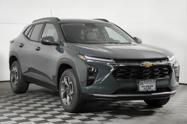 2025 Chevrolet Trax Vehicle Photo in PUYALLUP, WA 98371-4149