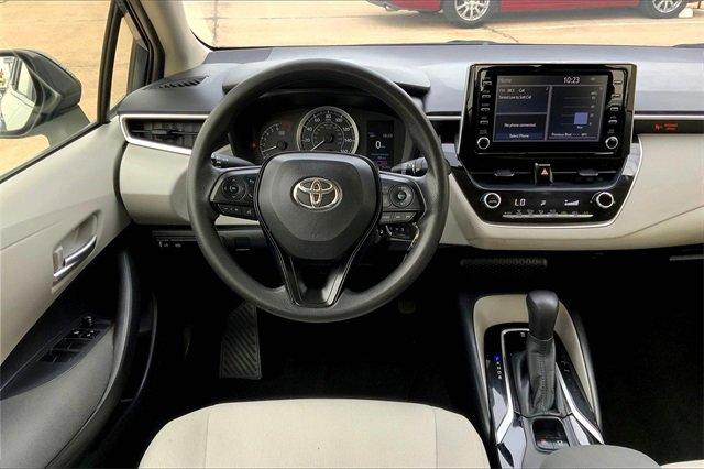 2020 Toyota Corolla Vehicle Photo in TOPEKA, KS 66609-0000