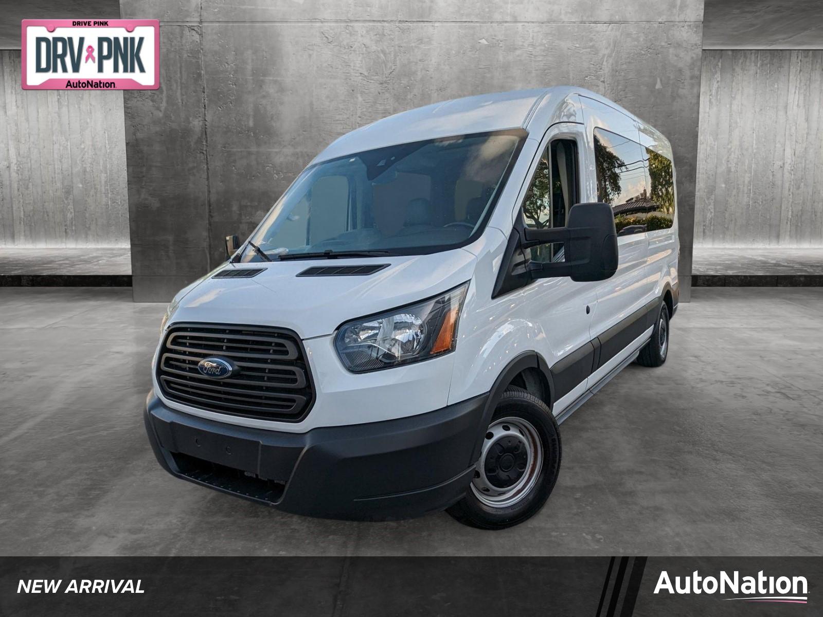 2017 Ford Transit Wagon Vehicle Photo in Miami, FL 33135