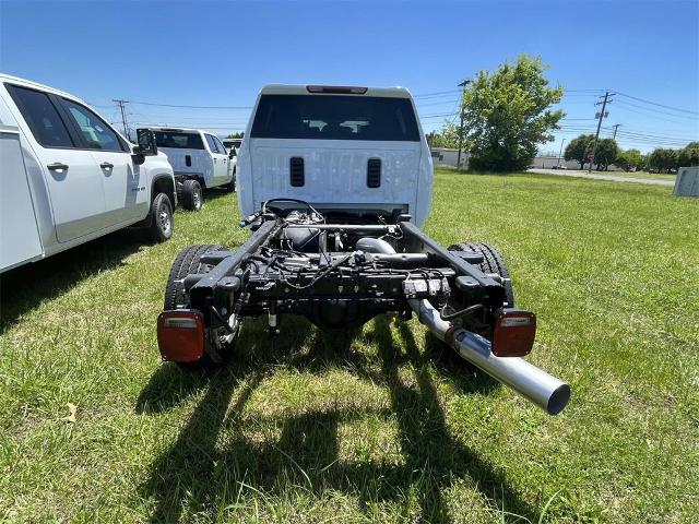 2024 Chevrolet Silverado 2500 HD Vehicle Photo in ALCOA, TN 37701-3235