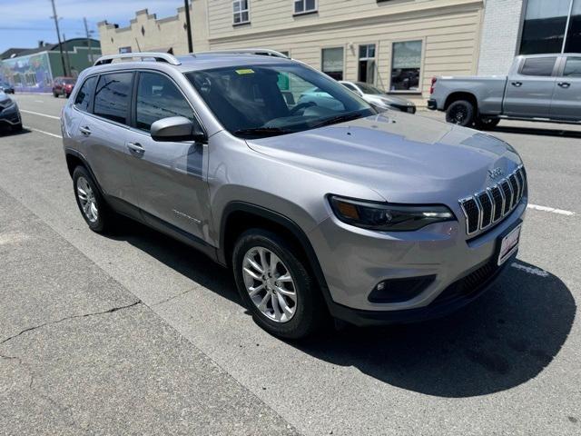 Used 2019 Jeep Cherokee Latitude with VIN 1C4PJMCXXKD195063 for sale in Eureka, CA