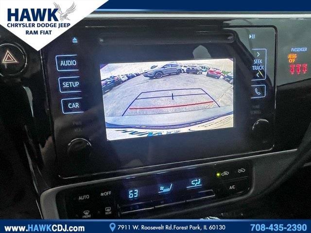 2018 Toyota Corolla Vehicle Photo in Plainfield, IL 60586