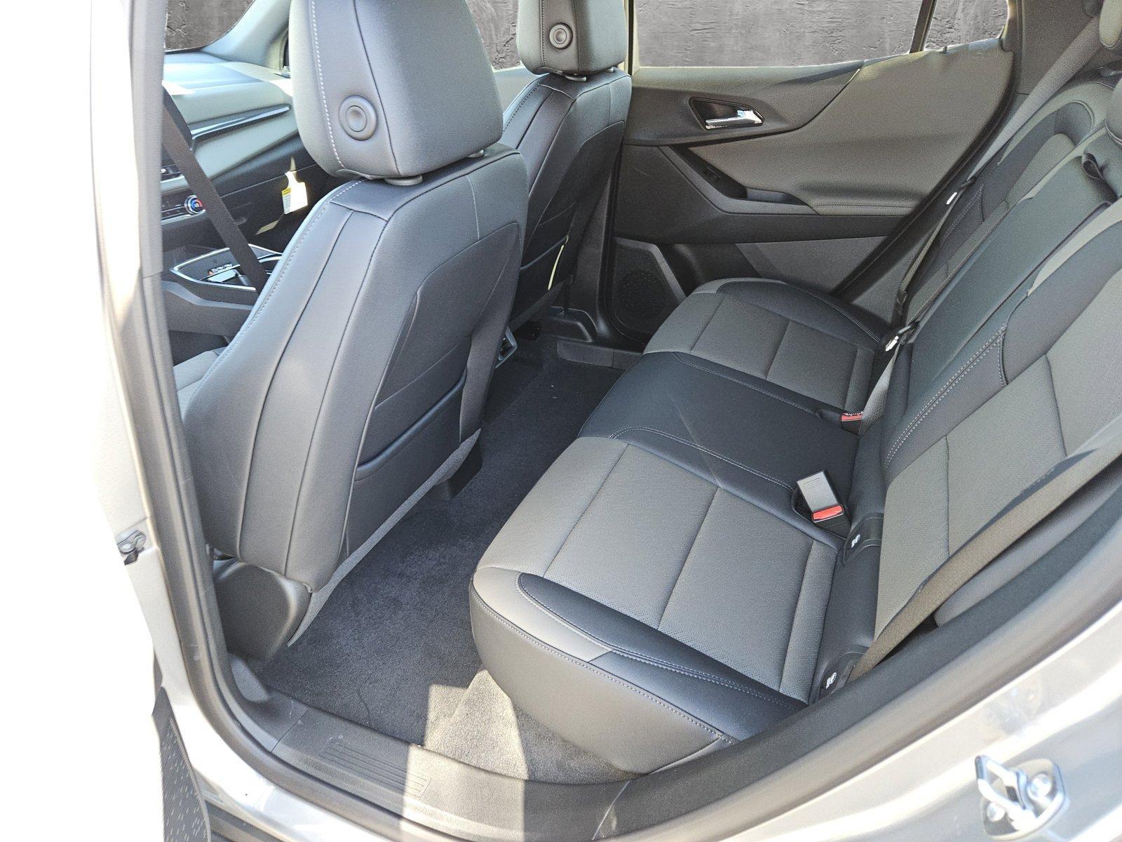 2025 Chevrolet Equinox Vehicle Photo in MESA, AZ 85206-4395