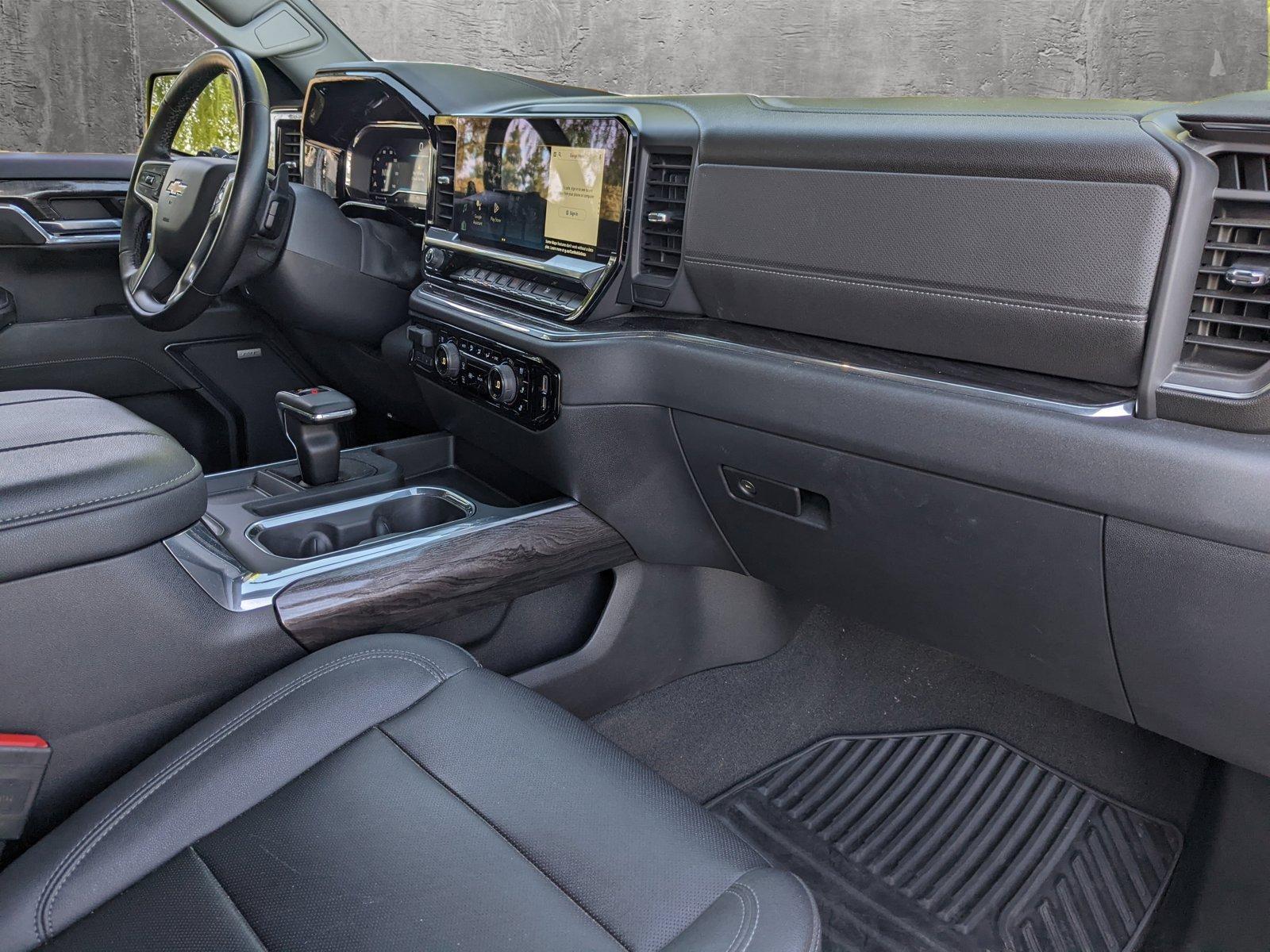 2023 Chevrolet Silverado 1500 Vehicle Photo in VALENCIA, CA 91355-1705